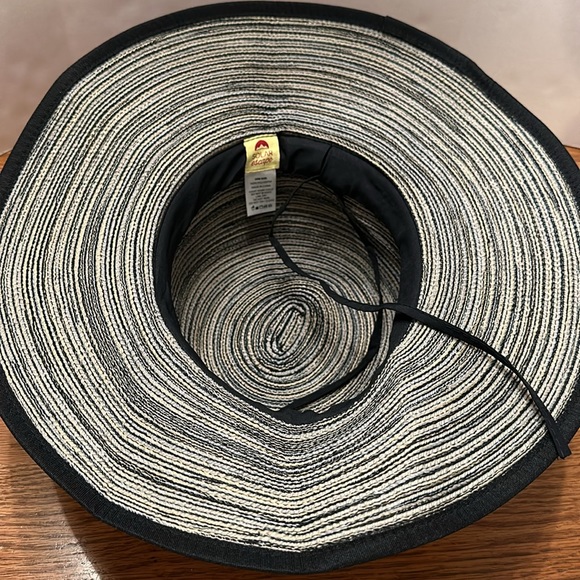 Solar Escape Adjustable Woven Sun Hat Wide Brim Beach One Size - Picture 3 of 5